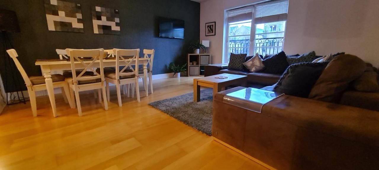 Pass The Keys Spacious 3Beds Flat Near City Centre - Free Parking 에든버러 외부 사진